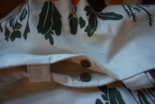 Load image into Gallery viewer, The Roots Tote
