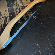 Load image into Gallery viewer, Bread Bow Knife