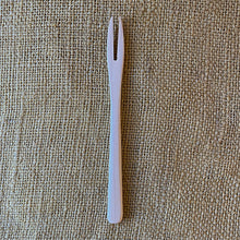 Load image into Gallery viewer, Maple & Walnut 6" Pick