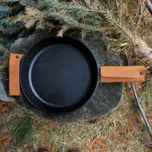 Load image into Gallery viewer, Leather Cast Iron Handle Cover