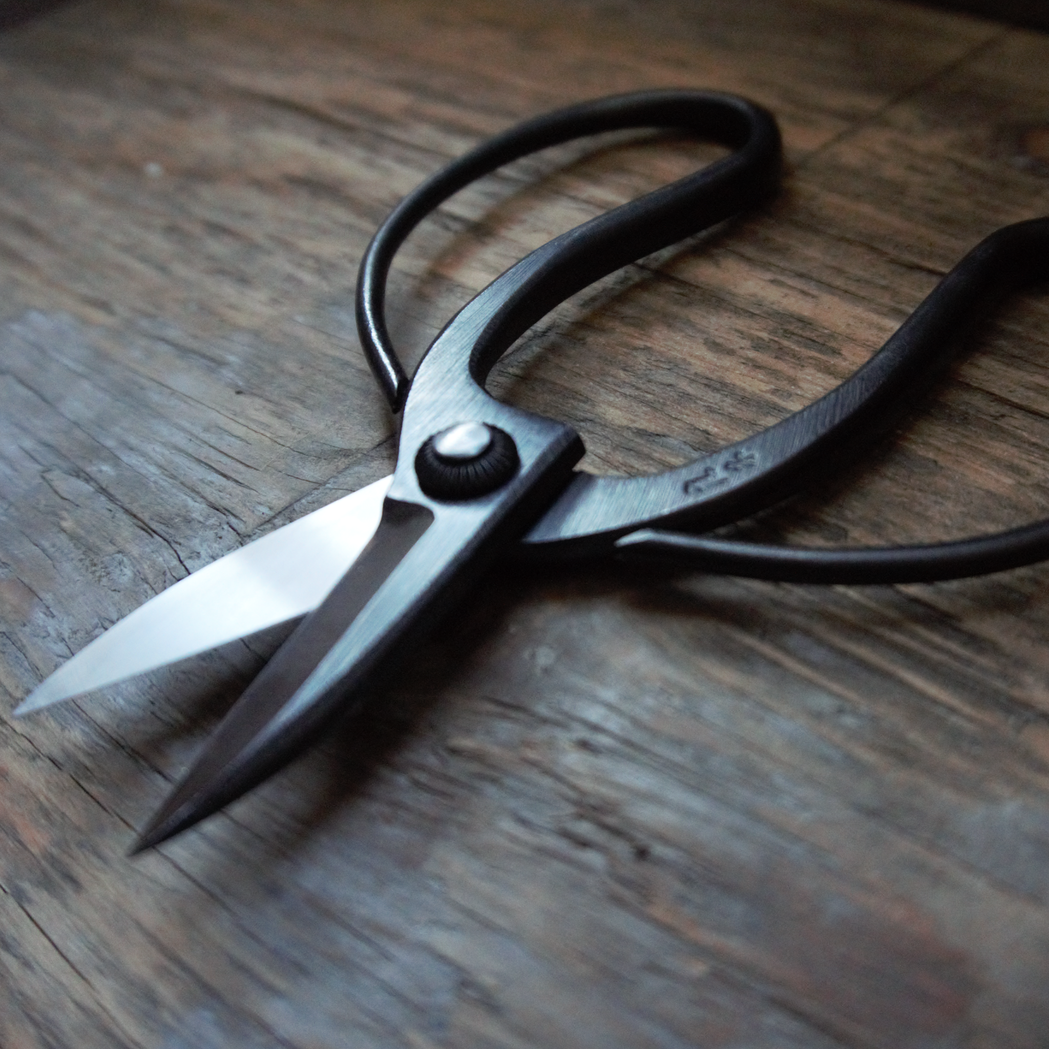 Japanese gardening scissors deals